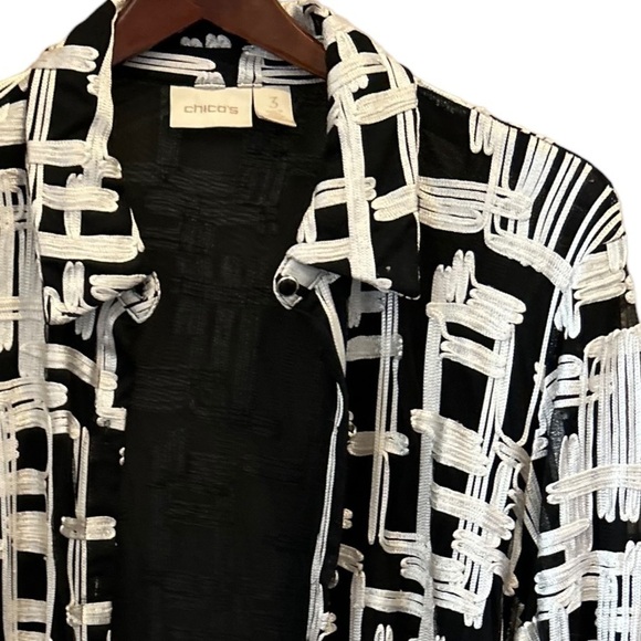 Chico’s Black and White Sheer Over Black Lining Long Top‎ Size 3 - Picture 3 of 8